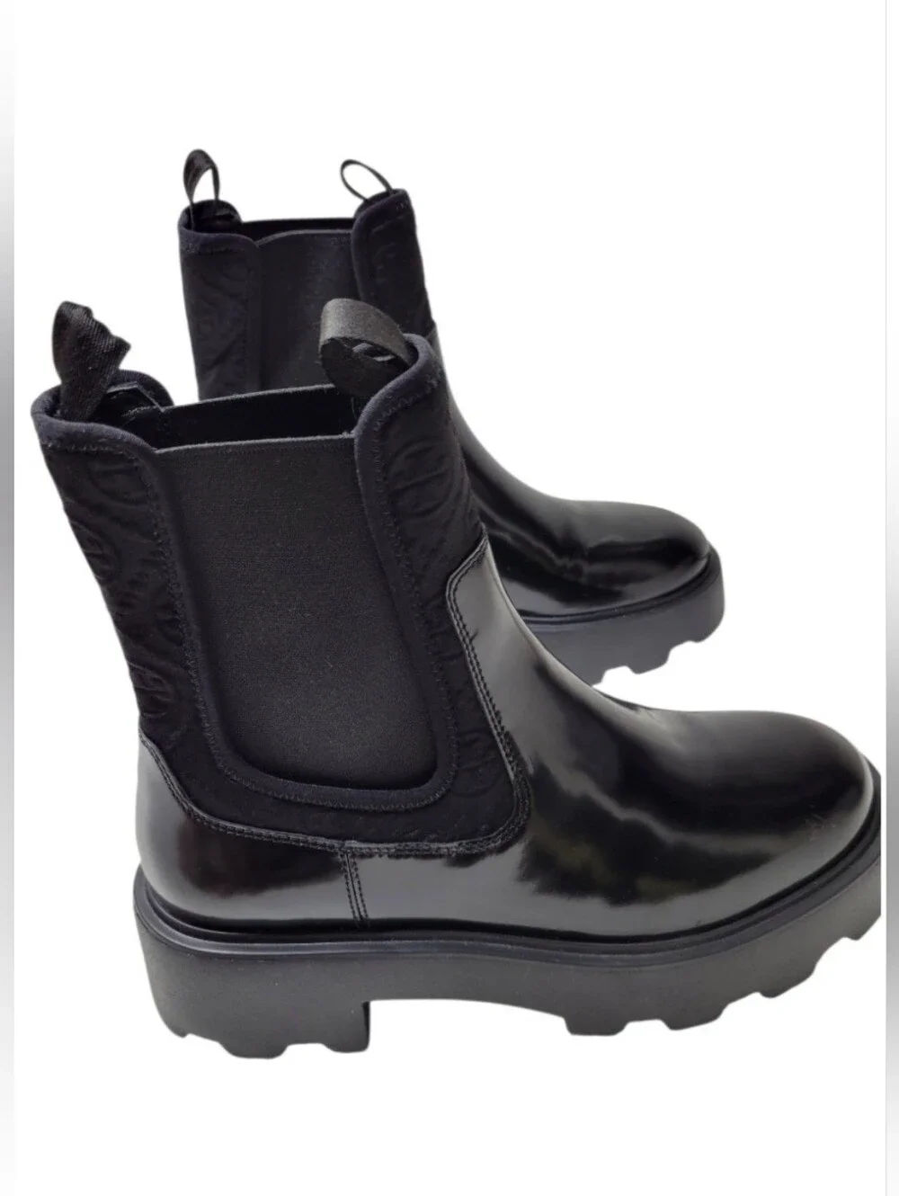Tory Burch new no